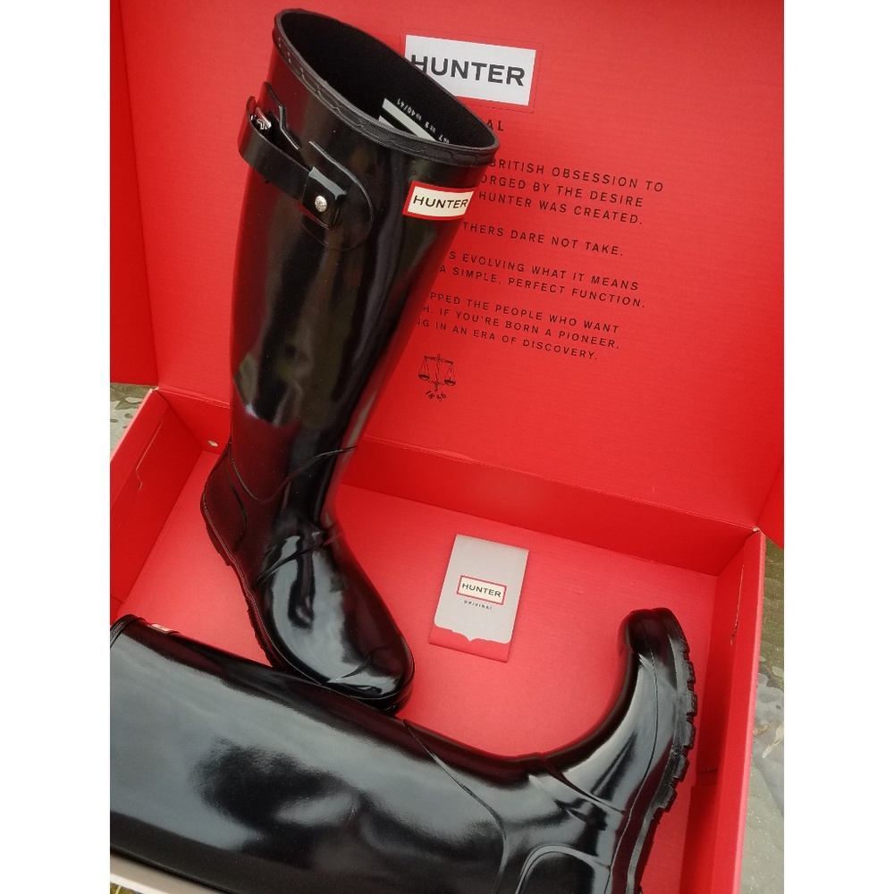 Brand New in Box Hunter Boots black gloss size 9